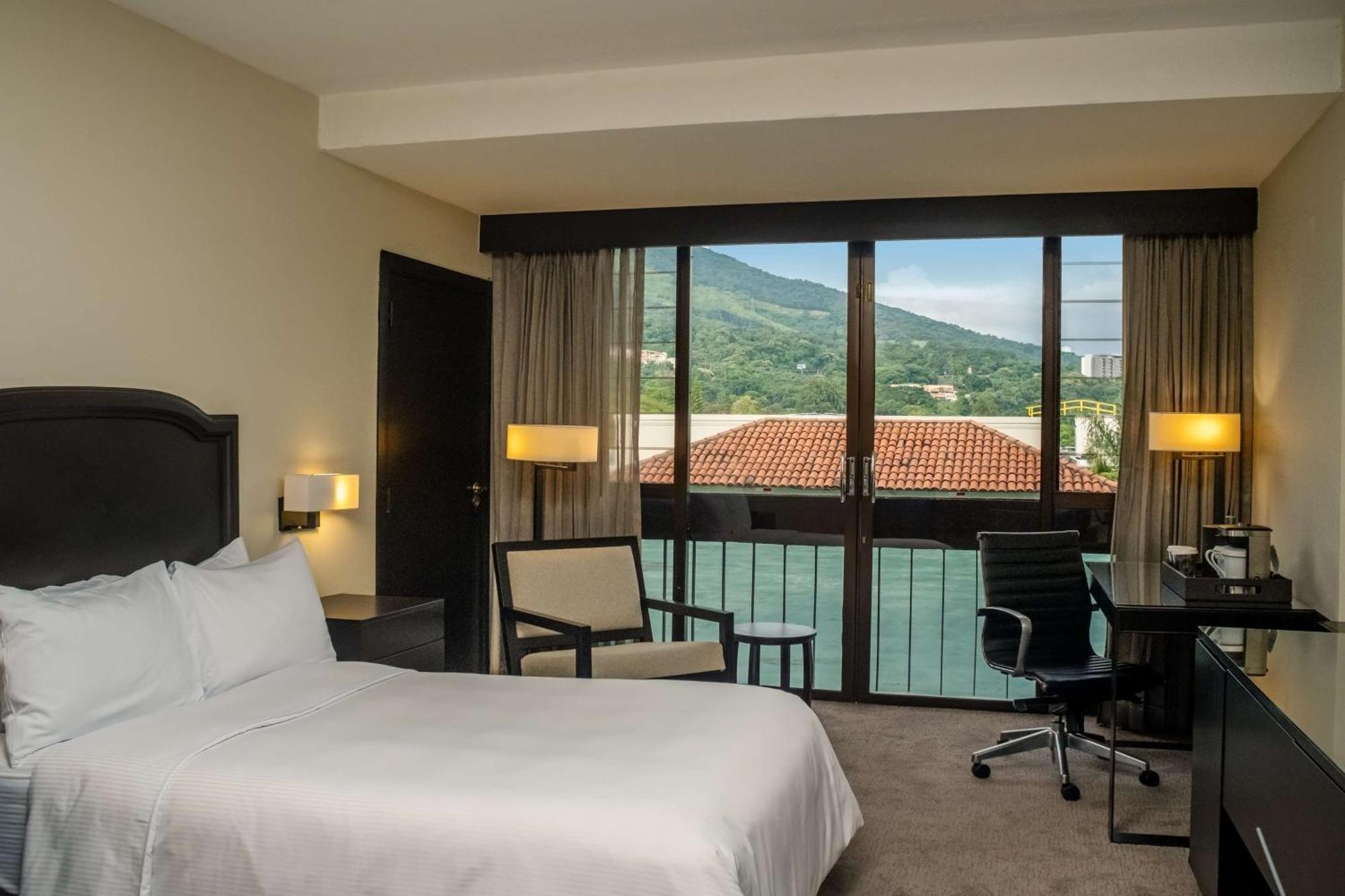 Hilton San Salvador Otel Dış mekan fotoğraf